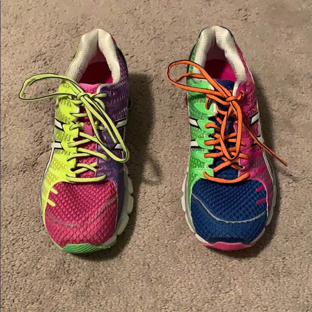 Women’s Asics Tennis Shoes